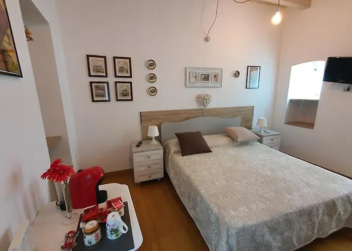 Arco Della Neve Guest House